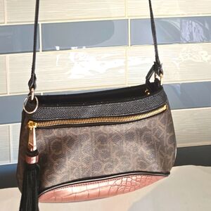 Calvin Klein Elegant Black and Brown Women's Crossbody Bag